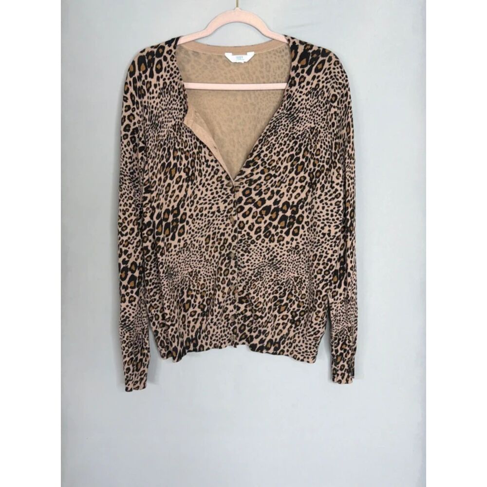 Time and Tru leopard print cardigan, button front, extra large (16-18)